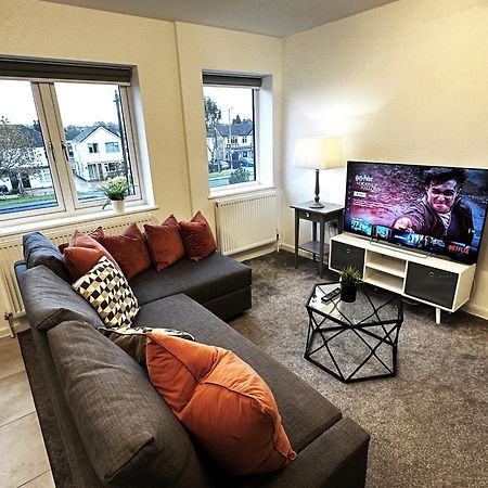 Walnut Flats-F4, 2-Bedroom With Ensuite - Parking, Netflix, Wifi - Close To Oxford, Bicester & Blenheim Palace Kidlington Eksteriør bilde