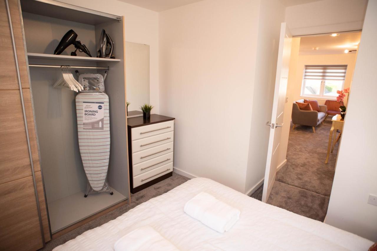 Walnut Flats-F4, 2-Bedroom With Ensuite - Parking, Netflix, Wifi - Close To Oxford, Bicester & Blenheim Palace Kidlington Eksteriør bilde