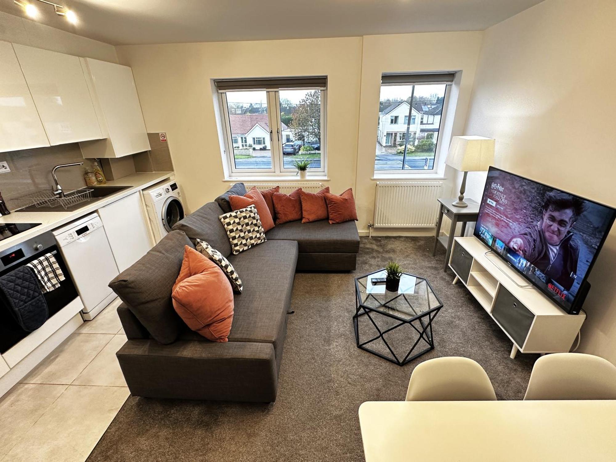 Walnut Flats-F4, 2-Bedroom With Ensuite - Parking, Netflix, Wifi - Close To Oxford, Bicester & Blenheim Palace Kidlington Eksteriør bilde